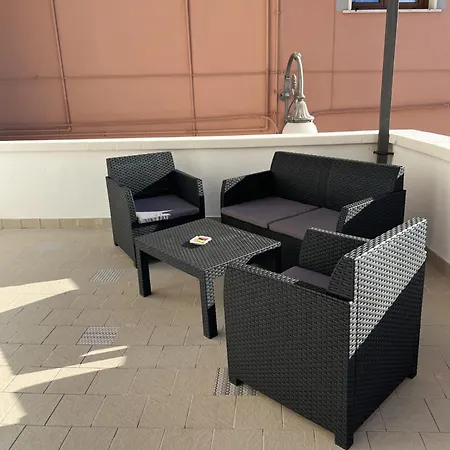 Midnight Sun Oda ve Kahvaltı 4*