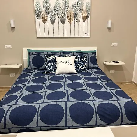 Midnight Sun Oda ve Kahvaltı 4*