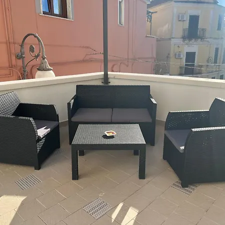 Midnight Sun לינה וארוחת בוקר